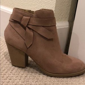 Pink booties with bow